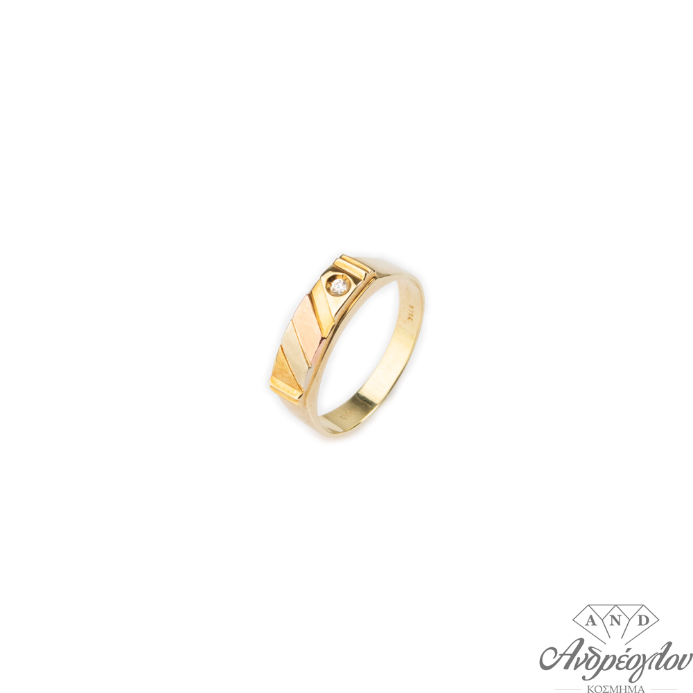 14ct Gold Men's Ring.  It has at the top, on the right side a stone with white color